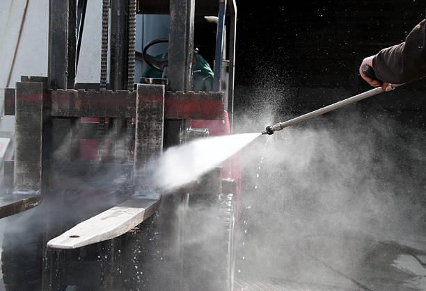 Best Patio and Deck Pressure Washing  in North Lindenhurst, NY